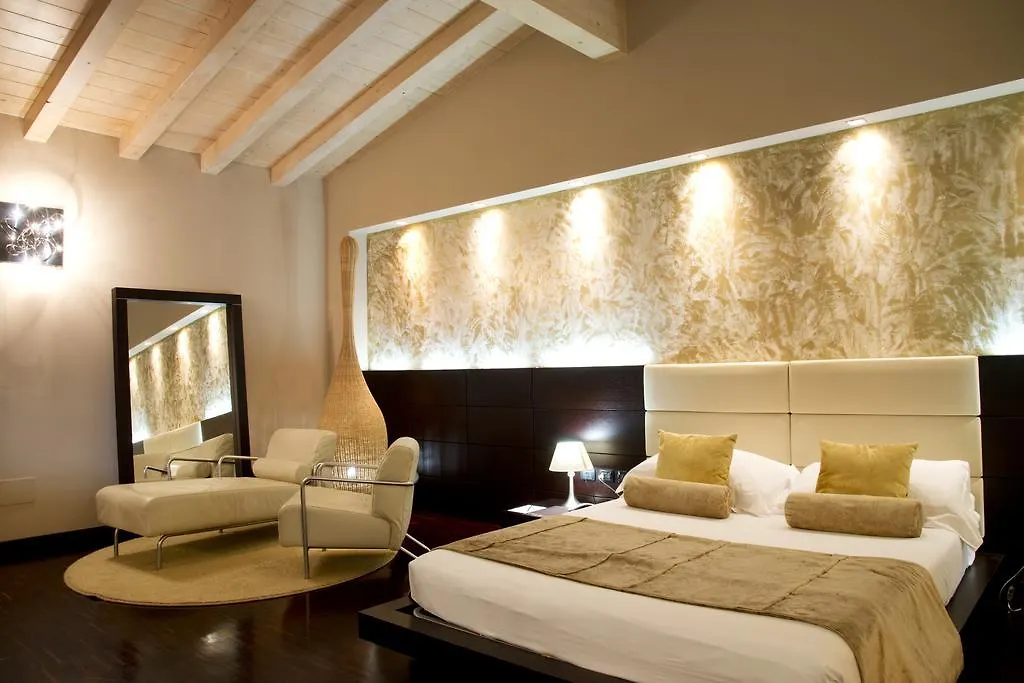 Onemhotel location